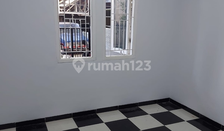 Rumah Bgs Lenteng Agung Jagakarsa Sebrang Up 3kmr 50jt/thn 2