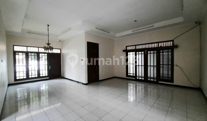 Rumah Luas Jatipadang Pasar Minggu 300mtr 100jt/thn Nepis 2