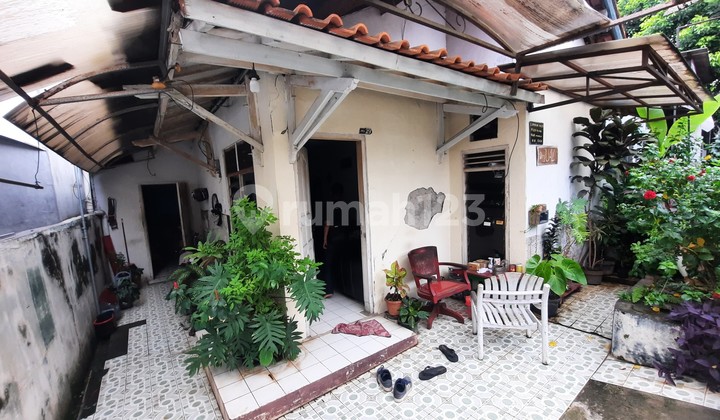 Rumah Lama Jati Padang Pejaten.-+200mtr Shm Jln 2 Mbl 2,3m Nego