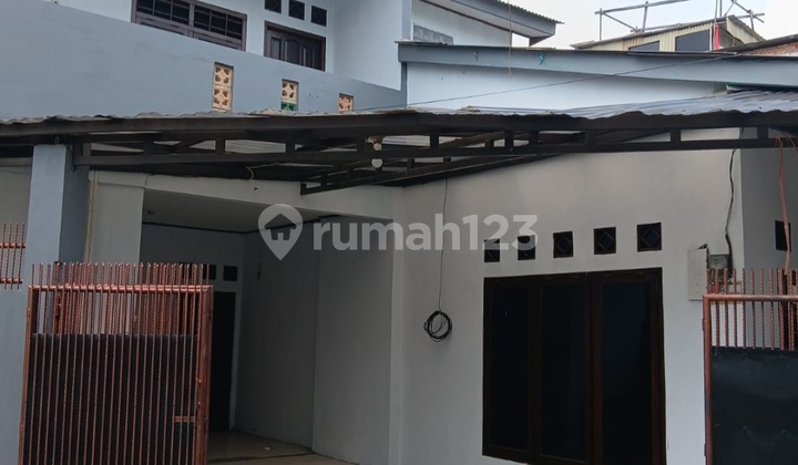 Good House Pengadegan Pancoran 4 Rooms 95 Million/Year