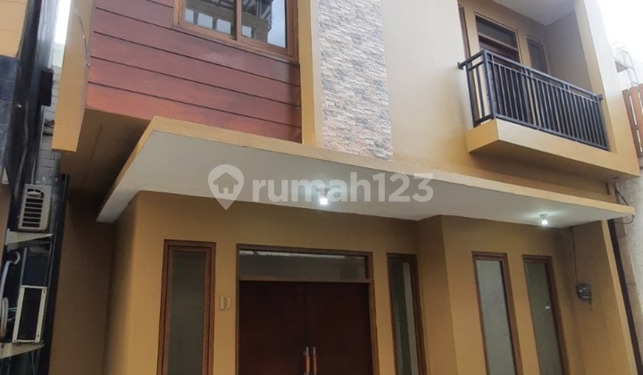 Rumah Cluster Pejaten Ps.minggu Jaksel Kt4 75jt/thn 2