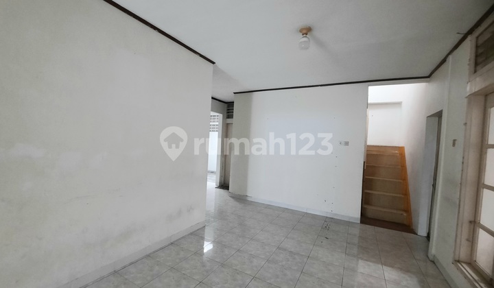 Rumah Kantor Jatipadang Pasar Minggu -+200mtr 85jt/thn 2
