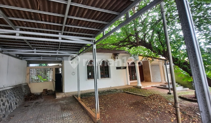 Jamin.strategic &amp; Affordable House Jatipadang Pejaten Area 581m Price 5.4M