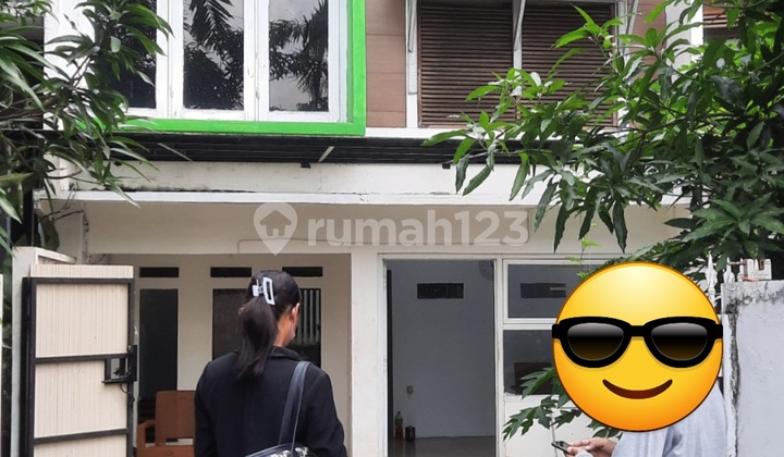 Rumah Strategis Pejaten Ps.minggu Jaksel Dekat Unas 80jt/thn Rumah Strategis Pejaten Ps.minggu Jaksel Dekat Unas 80jt/thn