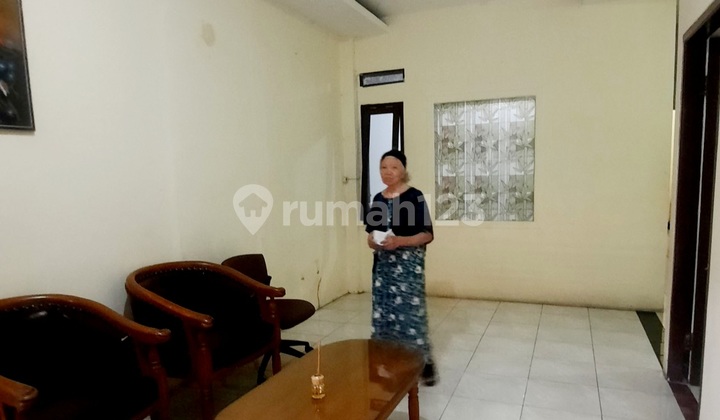 Strategic Complex House in Tb. Simatupang, Pasar Minggu, 5 Bedrooms, 78 Million/Year 2