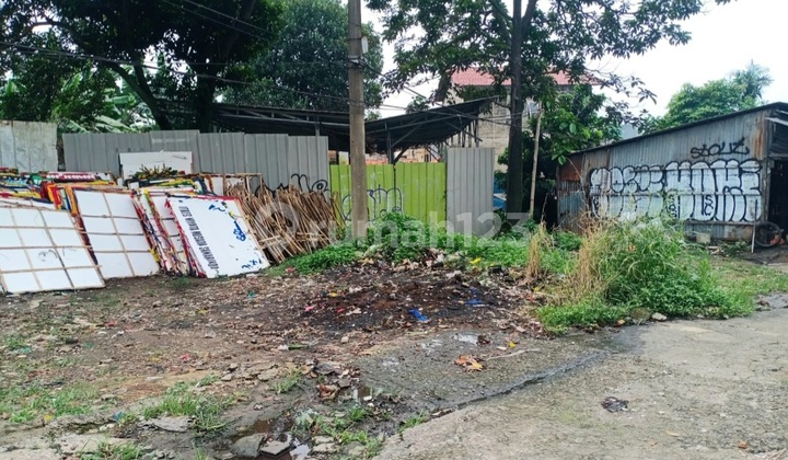Empty Land by Lenteng Agung Road Towards Depok 1000m 135M/year Empty Land by Lenteng Agung Road Towards Depok 1000m 135M/year