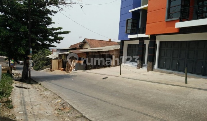 For Sale Cheap Shop House Ready to Occupy East Bandung 2