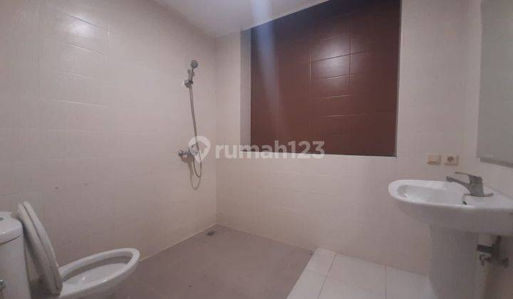 Disewakan Rumah Bagus,asri Dan Nyaman Setraduta Kota Bandung 9