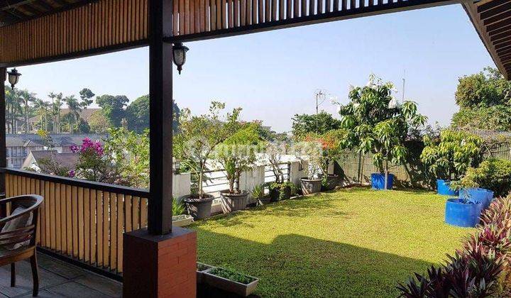 Rumah Mewah 4 Lantai di Setraduta Kota Bandung 2