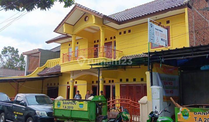 Rumah 2 Lantai Sudah Renovasi Holis Kota Bandung 2