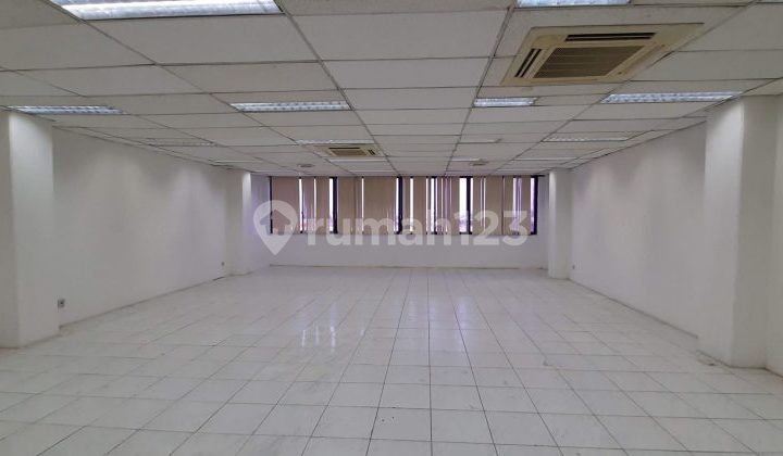 Rent Office in South Quarter Building Bare Tb Simatupang