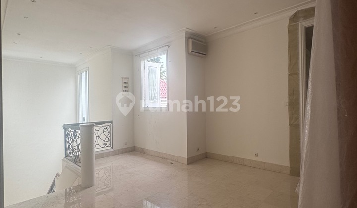 Rumah 4 kamar tidur dan 2 lantai di Permata hijau 