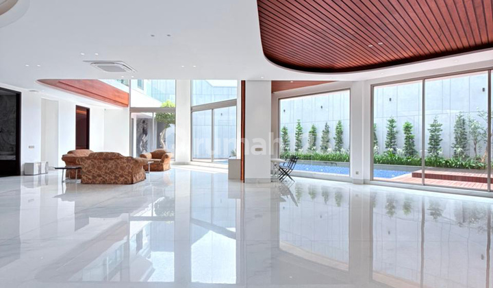 2-Story House for Rent on Jl. Pantai Mutiara