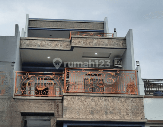 Rumah Mewah Depok Lama Dekat Stasiun Citayam 1