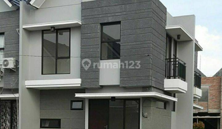 Hot Listing, Rumah Strategis di Galuh Mas, Harga Dibawah Pasar 2