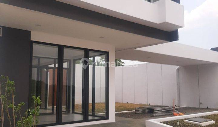 Rumah Baru Mewah Nuansa Villa 2Lt di Dago Kotamadya Bandung  2