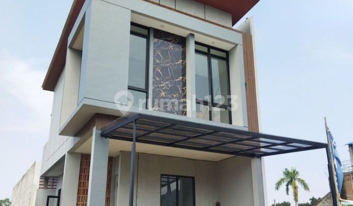 Luxury Strategic Villa House in Cikutra Near Gedung Sate