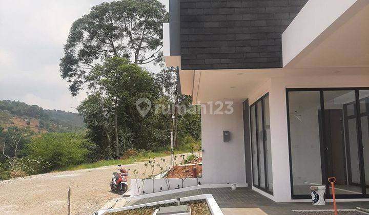 Rumah Baru Mewah Nuansa Villa 2Lt di Dago Kotamadya Bandung  2