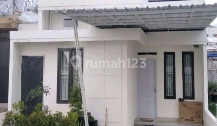 Rumah Baru Nuansa Villa di Cihanjuang, One Gate System