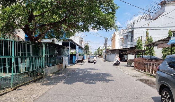 DI JUAL RUMAH DAN TANAH DI JALAN MADONGLUBIS DEKAT MABAR 2