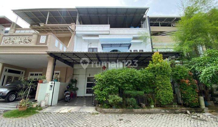 DI JUAL
1 UNIT VILLA SIAP HUNI DI KOMPLEK CEMARA ASRI 2