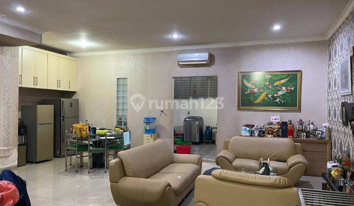 DI JUAL 1 UNIT VILLA SIAP HUNI DI KOMPLEK SOMERSET REGENCY 2