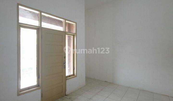 DI JUAL
1 UNIT RUMAH SIAP HUNI DI KOMPLEK KIWI GARDEN / SUNGGAL 5