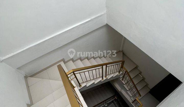 DI JUAL
1 UNIT RUKO SIAP HUNI DI KOMPLEK CITRA KARAKATAU PASAR 3 11