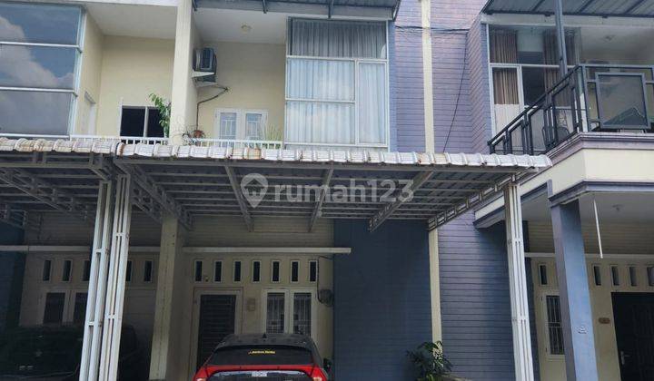 DI JUAL 1 UNIT RUMAH SIAP HUNI DI KOMPLEK CENGKEH MAS 2