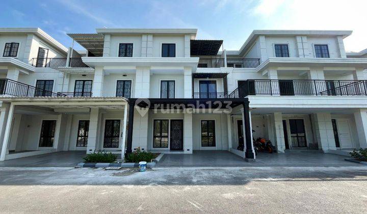 DI JUAL 1 UNIT VILLA LUX SIAP HUNI DI KOMPLEK JEWEL PARK POLONIA 2