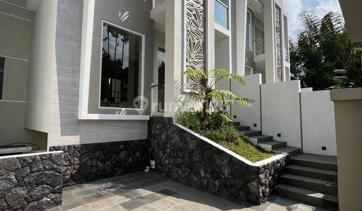 Rumah Mewah Minimalis Modern di Puncak Dieng Exclusive Malang  2