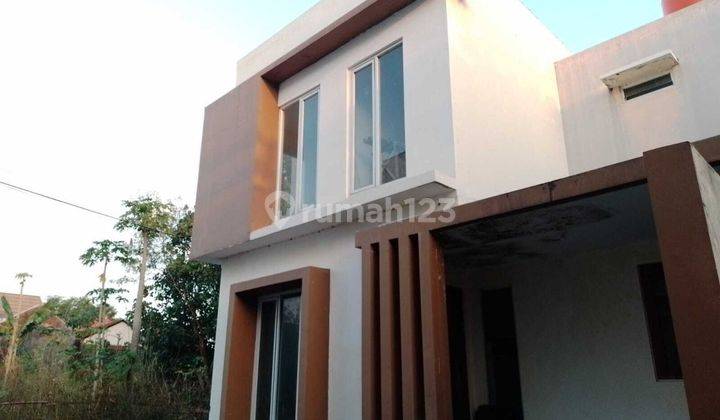 Rumah Baru 2 Lantai Strategis di Jl. Kaliurang Km 6  1