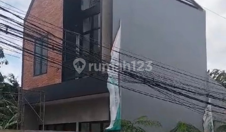 Rumah Scandinavian 2 lantai di Beji Depok dekat tol 2