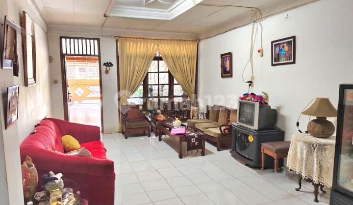 House in Kembangan Selatan Financial Complex, West Jakarta 1