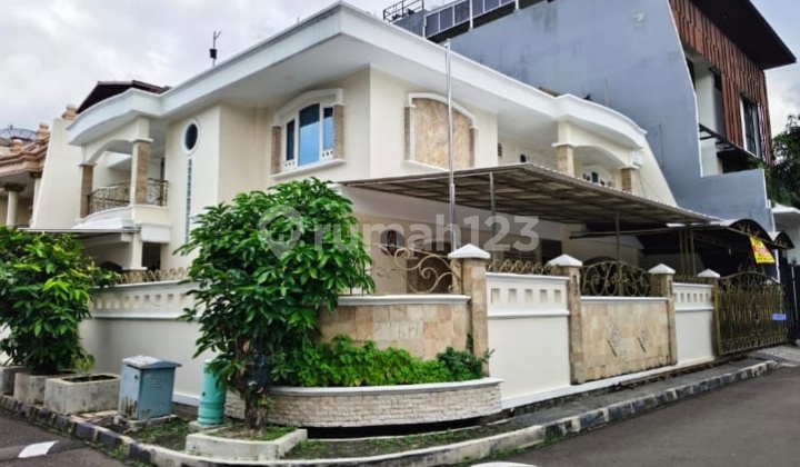 Sunter Beautiful and Neat 2.5-Story House in Huk