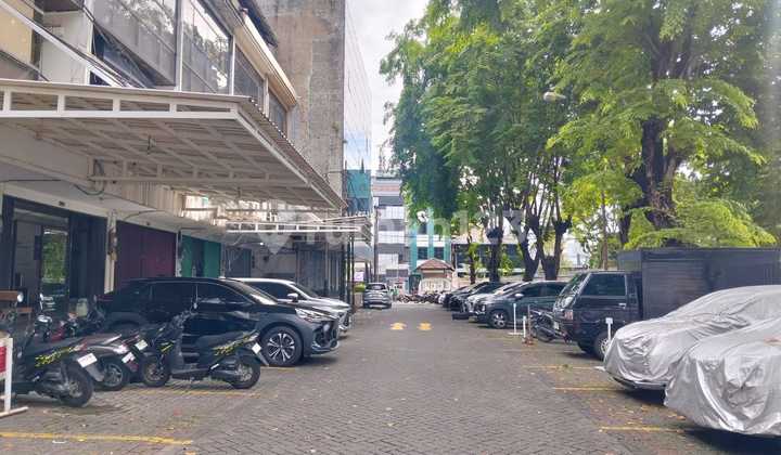 4 Story Ruko in Roxy Mas Ready to Use Good