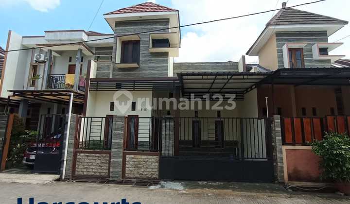 Ready-to-Occupy House in Colomadu Solo