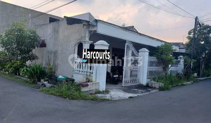 Rumah Hitung Tanah Di Perumahan Fajar Indah Colomadu Solo