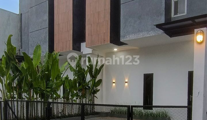 Rumah Baru Minimalis Dengan Swimming Pool, Siap Huni Di Madegondo Grogol Solo Baru Rumah Baru Minimalis Dengan Swimming Pool, Siap Huni Di Madegondo Grogol Solo Baru
