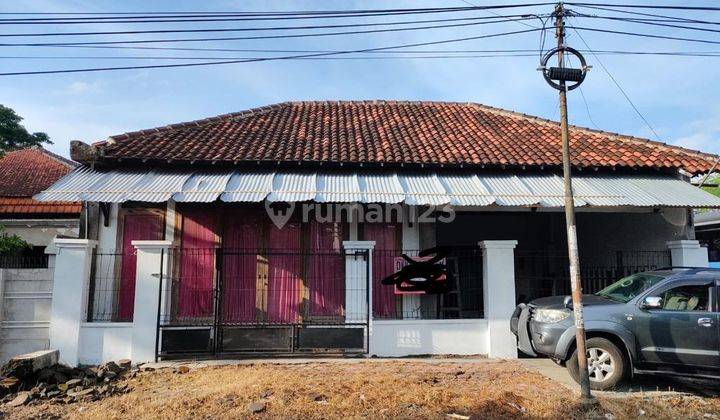 Disewakan Rumah dan Ruang Usaha Solo 1