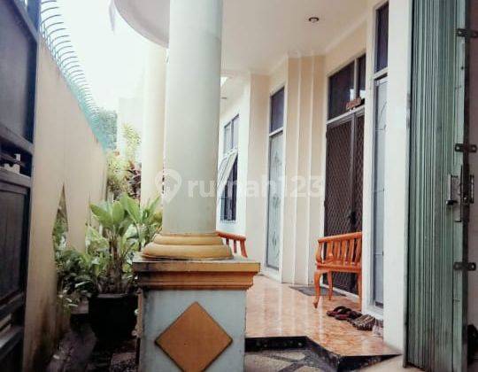 Disewakan Rumah Mewah 2lt  3