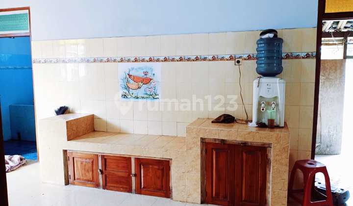 Dijual Rumah Siap Pakai dan Ruang Usaha  4