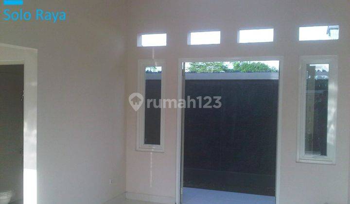 Disewakan Rumah Baru Gress Minimalis Modern di Singopuran, Kartosuro 5