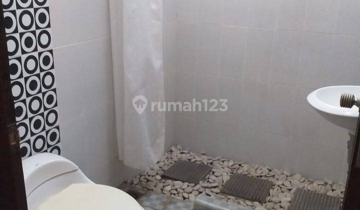 Dijual Rumah 2 Lantai di Jagalan, Jebres 8