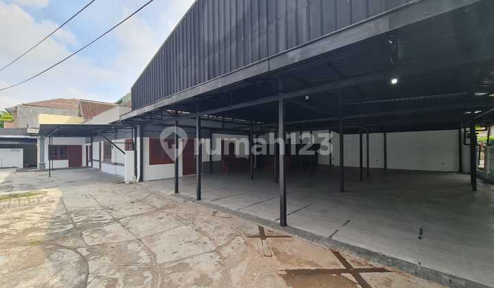Dijual Ruang Usaha Strategis 1