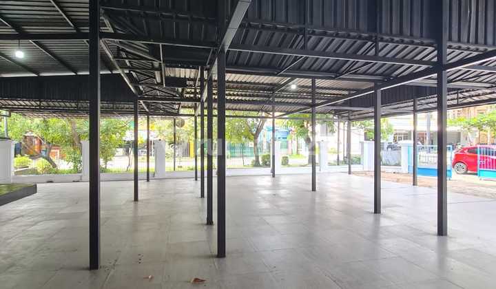 Dijual Ruang Usaha Strategis 8