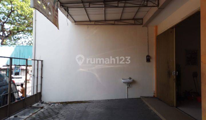 Ruko Bagus Siap Pakai 
Lokasi Strategis Tengah Kota
Lokasi: Banjarsari - Solo 3