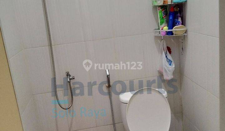 TURUN HARGA !!!

DIJUAL rumah minimalis siap huni dengan perabot di cluster di Gentan, Solo.
 7