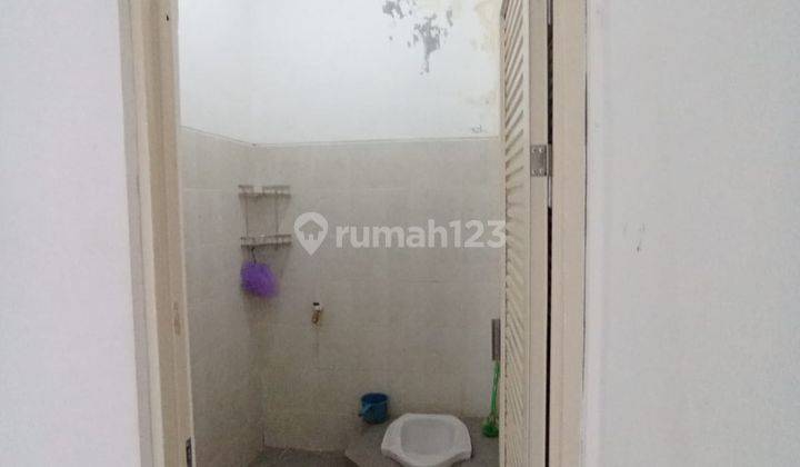 Di Sewakan :
Ruko 2 lantai strategis siap pakai cocok u/berbagai usaha sekaligus u/tempat tinggal di singopuran kartasura solo 4