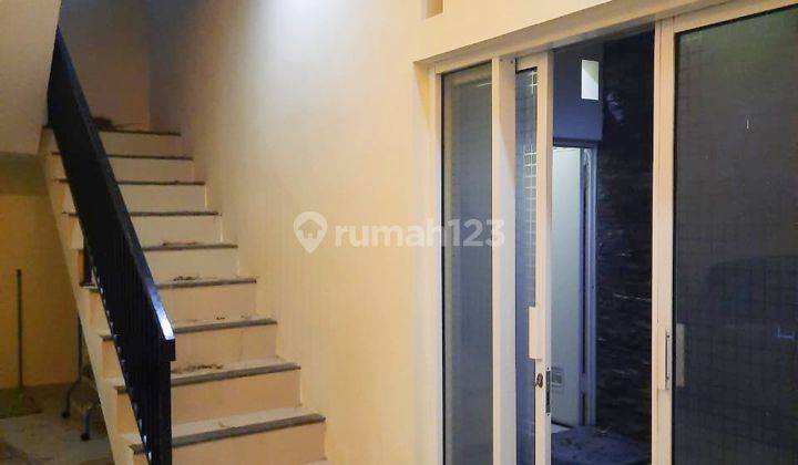 Rumah Bagus 2 lantai
Lokasi : Perumahan Cluster, Purbayan , Baki 
dekat Gentan, Solo 5